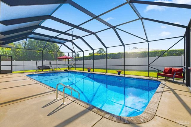 1613 E Fisher St, Pensacola, FL 32503