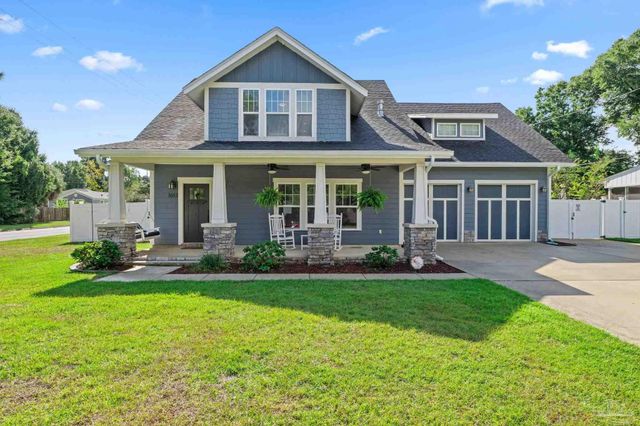 1613 E Fisher St, Pensacola, FL 32503