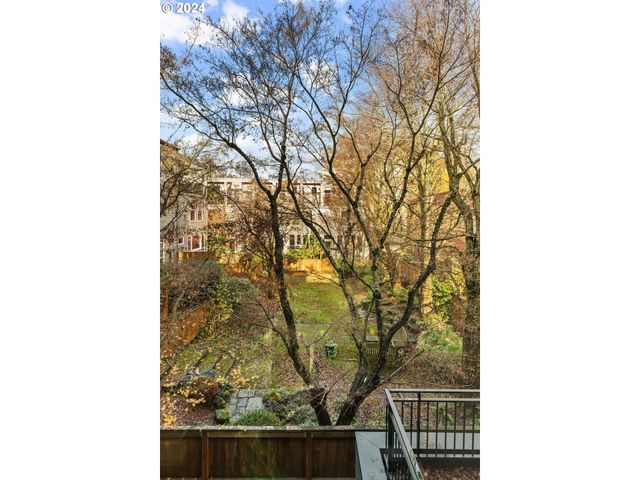 2795 Nw THURMAN St, Portland, OR 97210