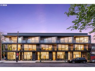 2795 Nw THURMAN St, Portland, OR 97210