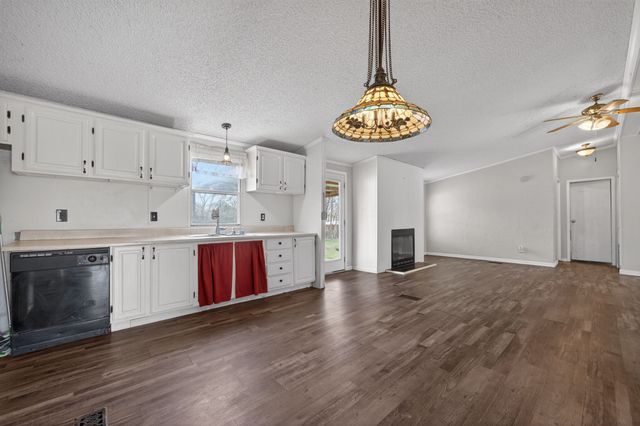 109 Wallace Street, Lone Oak, TX 75453