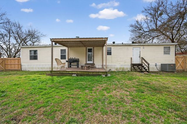 109 Wallace Street, Lone Oak, TX 75453