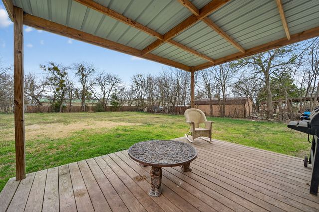 109 Wallace Street, Lone Oak, TX 75453