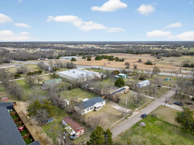 109 Wallace Street, Lone Oak, TX 75453