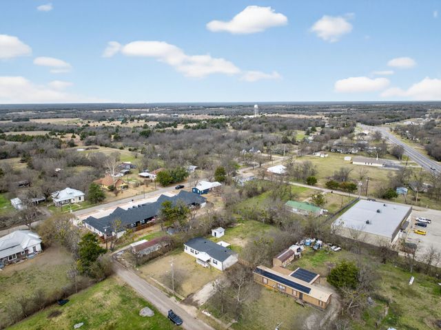 109 Wallace Street, Lone Oak, TX 75453