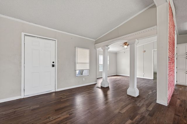 109 Wallace Street, Lone Oak, TX 75453