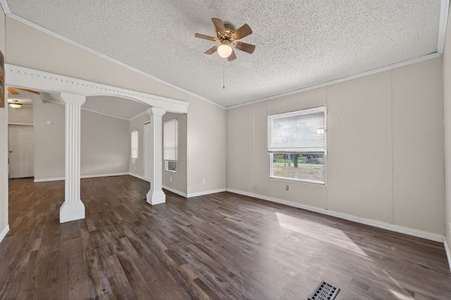 109 Wallace Street, Lone Oak, TX 75453