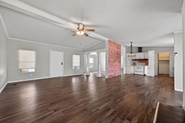 109 Wallace Street, Lone Oak, TX 75453