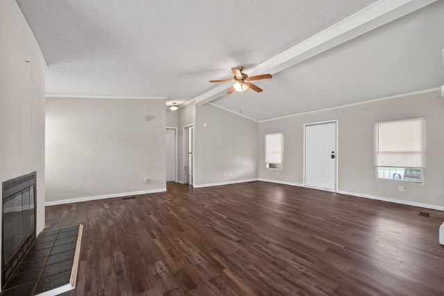 109 Wallace Street, Lone Oak, TX 75453