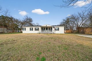 109 Wallace Street, Lone Oak, TX 75453