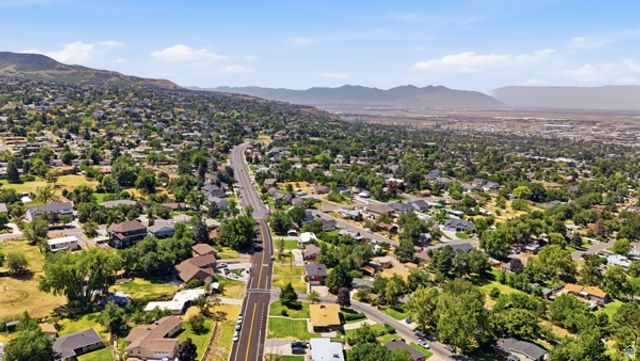 3016 S DAVIS BLVD, Bountiful, UT 84010