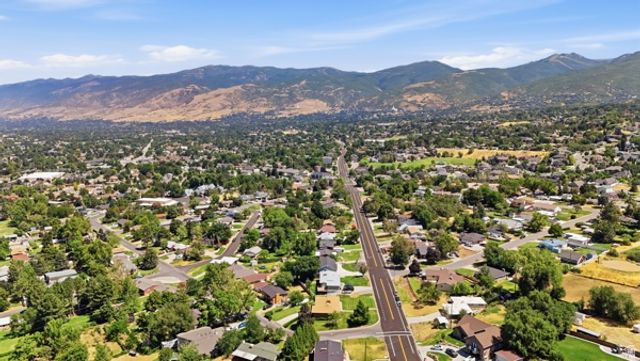 3016 S DAVIS BLVD, Bountiful, UT 84010