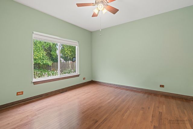 1109 Ravinia Drive, Gurnee, IL 60031