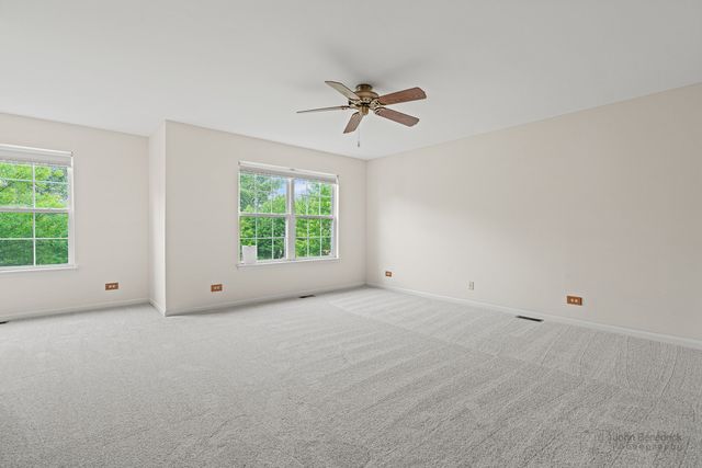 1109 Ravinia Drive, Gurnee, IL 60031