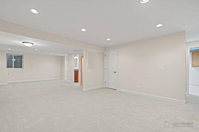 1109 Ravinia Drive, Gurnee, IL 60031