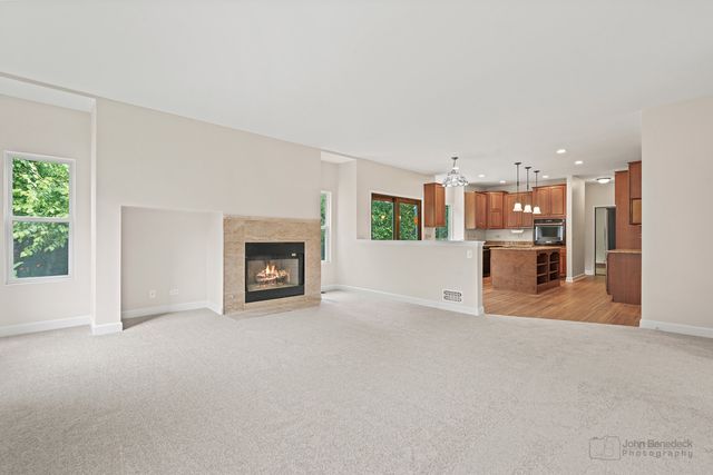 1109 Ravinia Drive, Gurnee, IL 60031