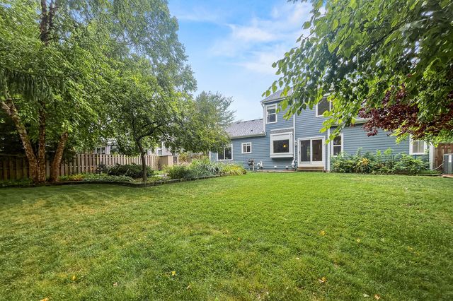 1109 Ravinia Drive, Gurnee, IL 60031