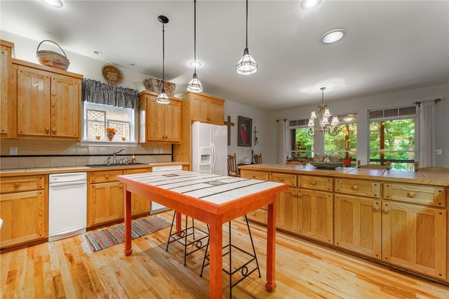 47 Rath Drive, Bella Vista, AR 72715