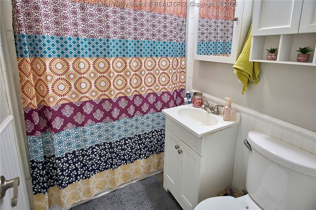 618 2nd Avenue, Elkview, WV 25071