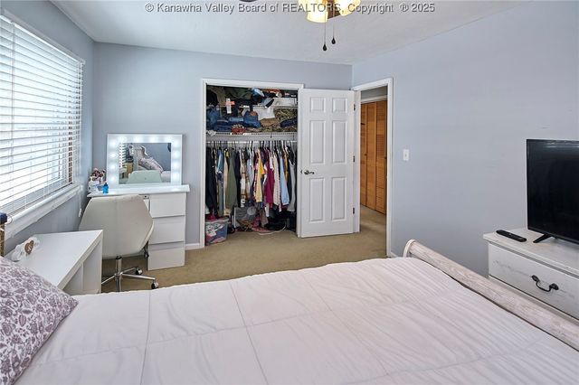 618 2nd Avenue, Elkview, WV 25071