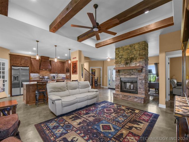 105 Rock House Road, Bennington, OK 74723