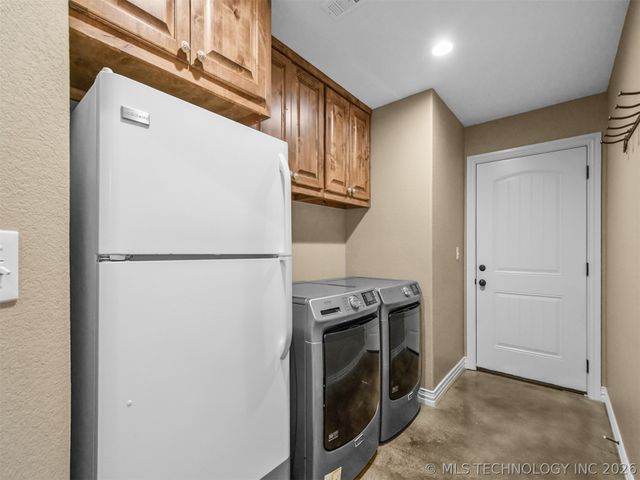 105 Rock House Road, Bennington, OK 74723