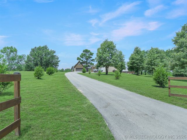 105 Rock House Road, Bennington, OK 74723