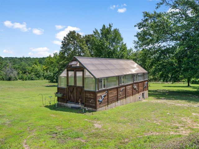 105 Rock House Road, Bennington, OK 74723