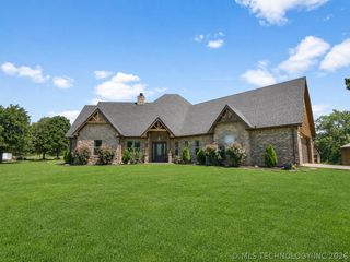 105 Rock House Road, Bennington, OK 74723