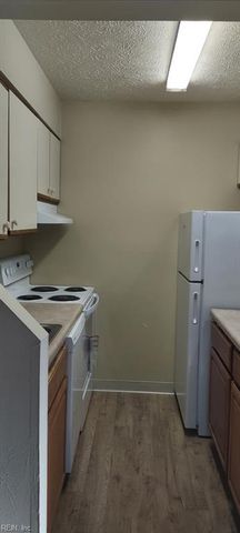 102 Wells CT, Hampton, VA 23666