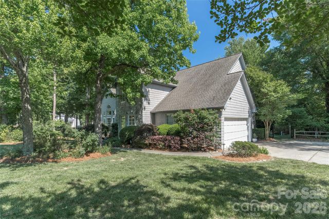 21121 Blakely Shores Drive, Cornelius, NC 28031
