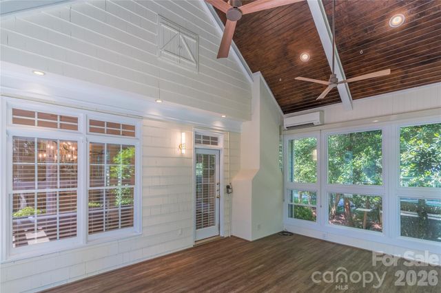 21121 Blakely Shores Drive, Cornelius, NC 28031