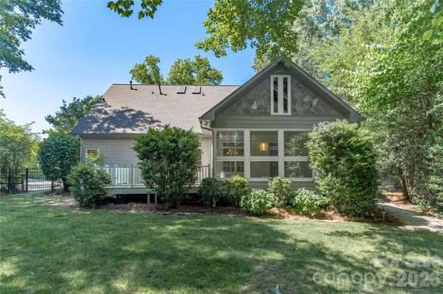21121 Blakely Shores Drive, Cornelius, NC 28031