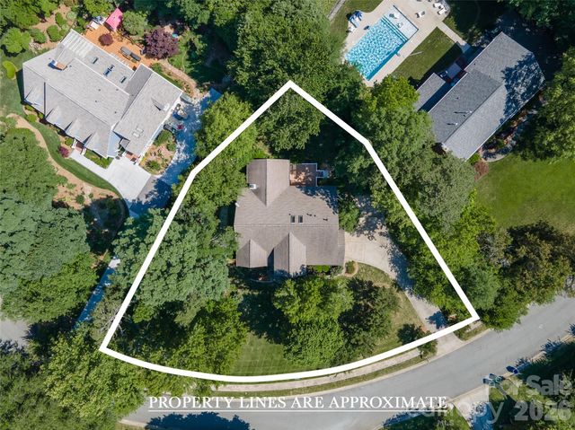 21121 Blakely Shores Drive, Cornelius, NC 28031