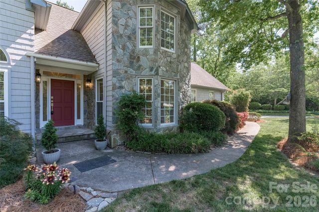 21121 Blakely Shores Drive, Cornelius, NC 28031