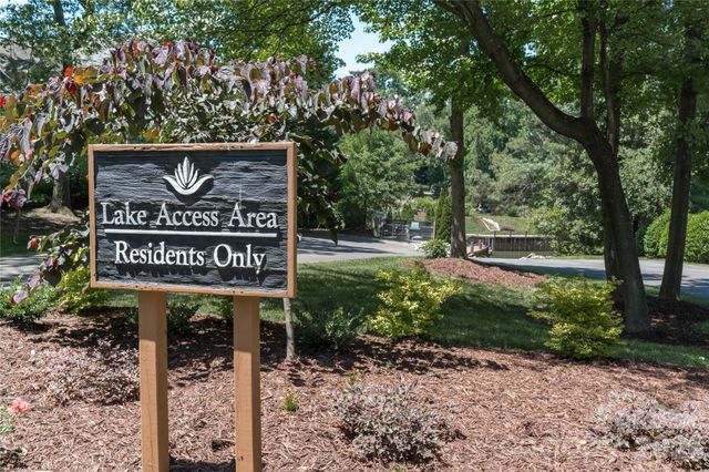 21121 Blakely Shores Drive, Cornelius, NC 28031