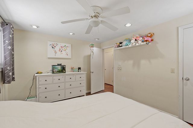 2 Edith Rd, Hudson, MA 01749