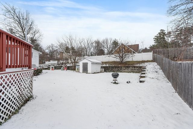 2 Edith Rd, Hudson, MA 01749