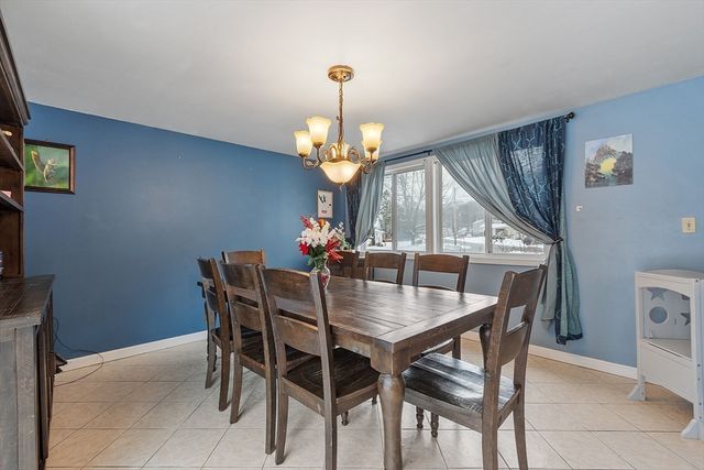 2 Edith Rd, Hudson, MA 01749