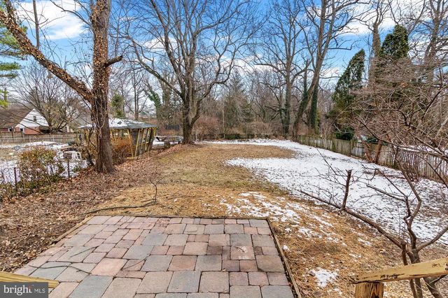 8517 OAKLEIGH RD, Parkville, MD 21234