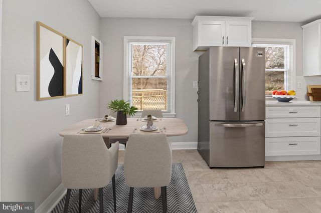 8517 OAKLEIGH RD, Parkville, MD 21234