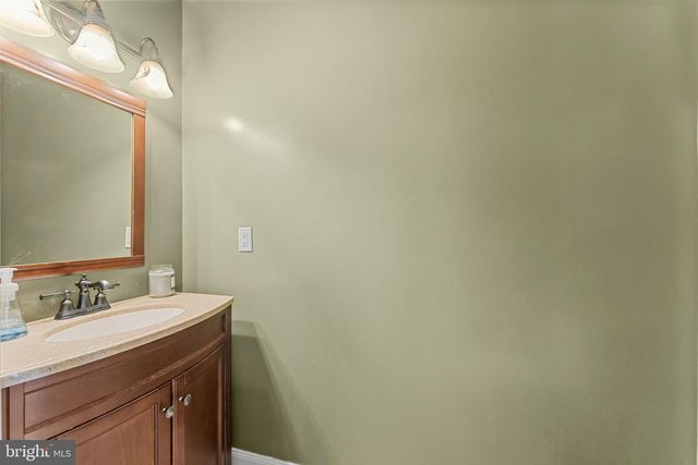 204 SUMMERWIND LN, Harleysville, PA 19438