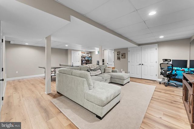 204 SUMMERWIND LN, Harleysville, PA 19438