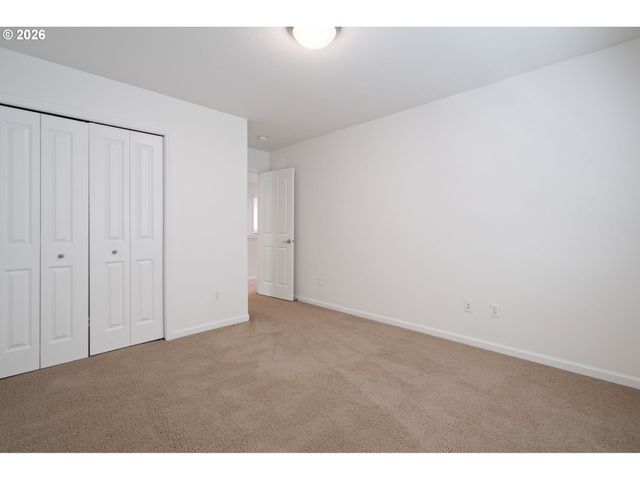 1041 EPPERLY Way, West Linn, OR 97068