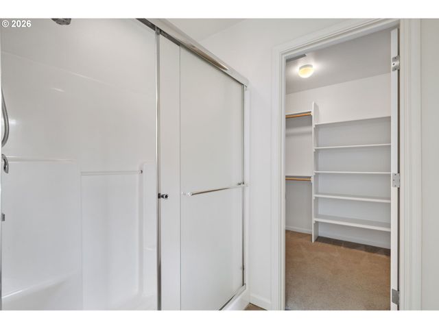 1041 EPPERLY Way, West Linn, OR 97068