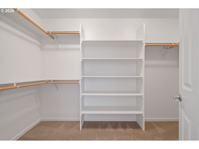 1041 EPPERLY Way, West Linn, OR 97068