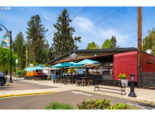 1041 EPPERLY Way, West Linn, OR 97068