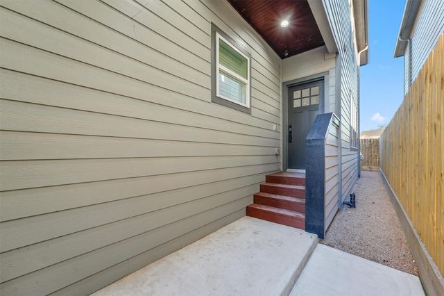 4208 Castor Street A, Houston, TX 77022