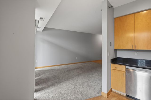 2600 University Avenue SE 108, Minneapolis, MN 55414