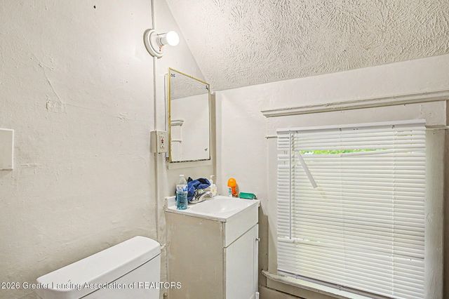 1406 Reo Avenue, Lansing, MI 48910